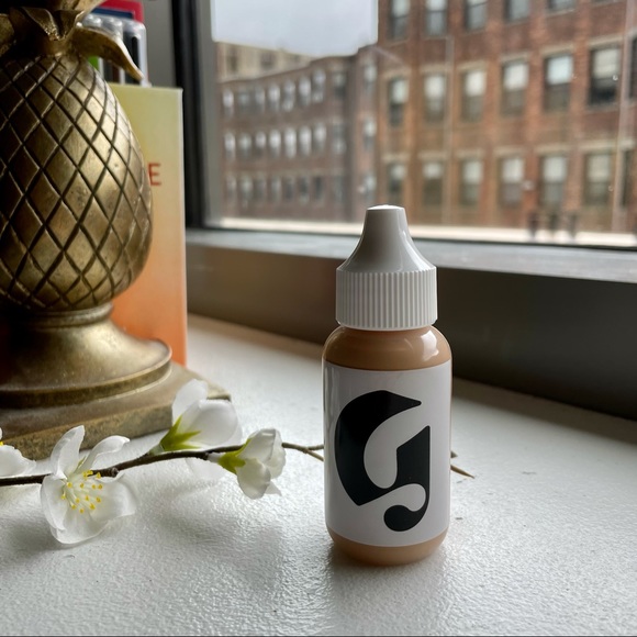 Glossier Perfecting Skin Tint - G9 - Picture 1 of 6